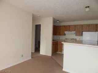 Photo #6: 2107190 Listing 
