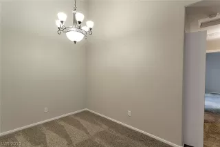 Photo #5: 2107221 Listing