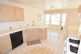 Photo #5: 2107245 Listing 