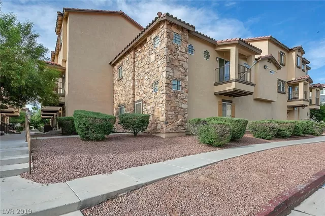 MLS: 2107253 Condo For Sale