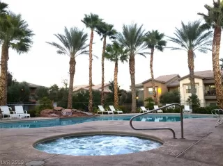 Photo #2: 2107301 Listing 