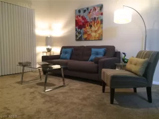 Photo #4: 2107301 Listing 