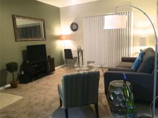 Photo #5: 2107301 Listing 