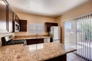 Photo #6: 2107323 Listing 