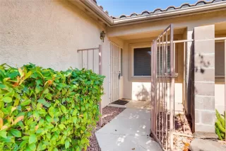 Photo #1: 2107368 Listing