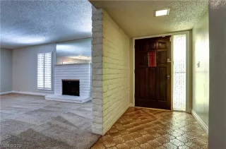 Photo #2: 2107384 Listing