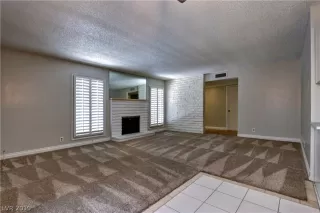 Photo #6: 2107384 Listing