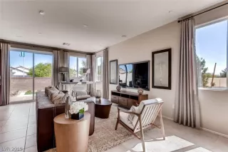 Photo #2: 2107416 Listing 