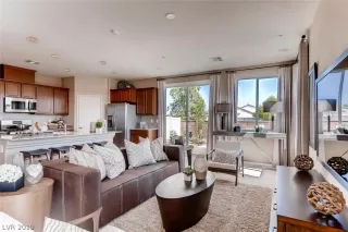 Photo #4: 2107416 Listing 