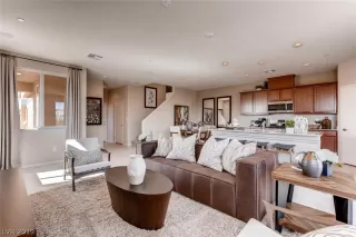 Photo #6: 2107416 Listing 