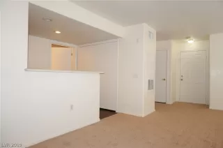 Photo #2: 2107432 Listing 