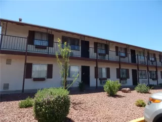 Photo #1: 2107467 Listing