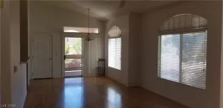 Photo #2: 2107475 Listing