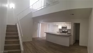 Photo #2: 2107505 Listing