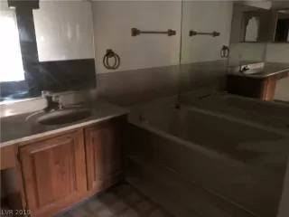 Photo #2: 2107546 Listing