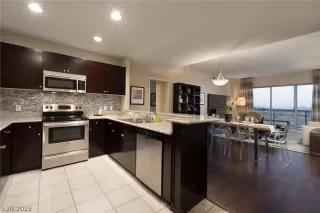 Photo #1: 2107661 Listing 