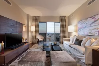 Photo #3: 2107661 Listing 