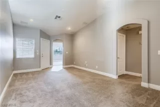 Photo #5: 2107688 Listing 