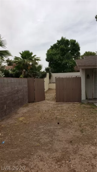 Photo #3: 2107711 Listing 