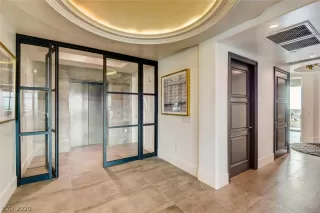 Photo #1: 2107751 Listing 