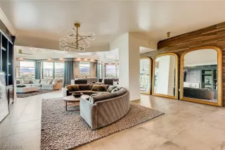 Photo #4: 2107751 Listing 