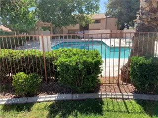 Photo #1: 2107762 Listing