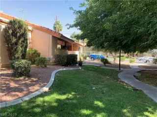 Photo #2: 2107762 Listing