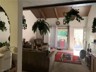 Photo #4: 2107762 Listing