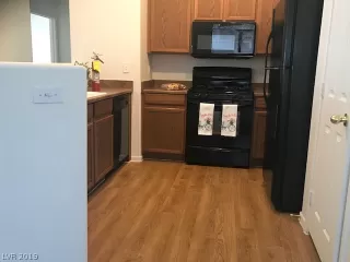 Photo #2: 2107766 Listing 