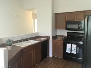 Photo #3: 2107766 Listing 