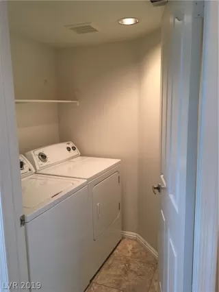 Photo #5: 2107786 Listing 