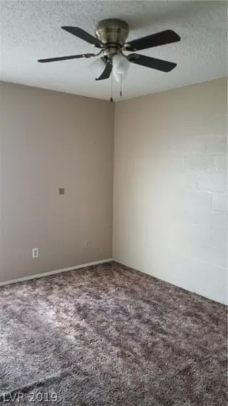 Photo #3: 2107790 Listing