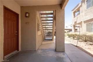 Photo #3: 2107814 Listing