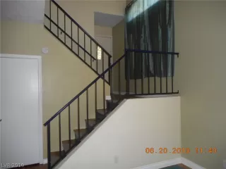 Photo #2: 2107863 Listing