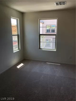 Photo #4: 2107866 Listing 