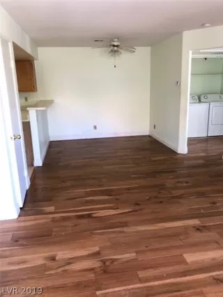 Photo #3: 2107888 Listing 