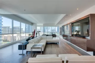 Photo #4: 2108067 Listing 