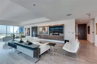 Photo #5: 2108067 Listing 