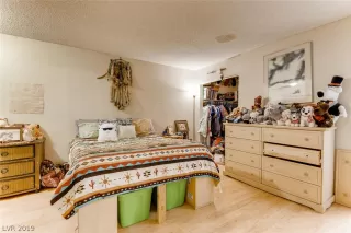 Photo #4: 2108071 Listing 