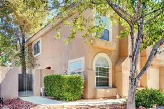 Photo #2: 2108077 Listing