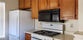 Photo #5: 2108096 Listing