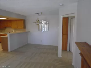 Photo #5: 2108118 Listing 