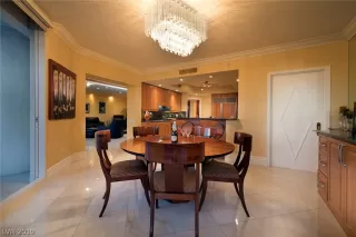 Photo #5: 2108152 Listing 