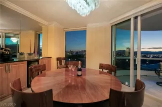 Photo #6: 2108152 Listing 