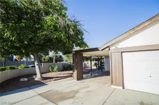 Photo #1: 2108156 Listing