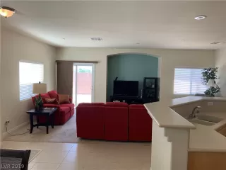 Photo #3: 2108158 Listing 