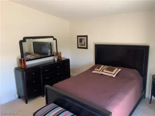 Photo #5: 2108158 Listing 