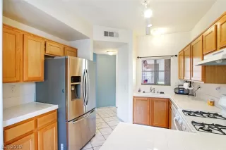 Photo #3: 2108205 Listing 