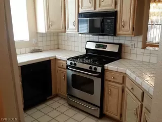 Photo #4: 2108263 Listing