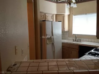 Photo #5: 2108263 Listing